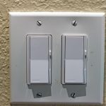 Как подключить два выключателя на две лампочки: схема, советы мастера