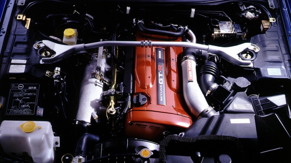 Под капотом Nissan Skyline GT-R (BNR34) '01.1999–08.2002