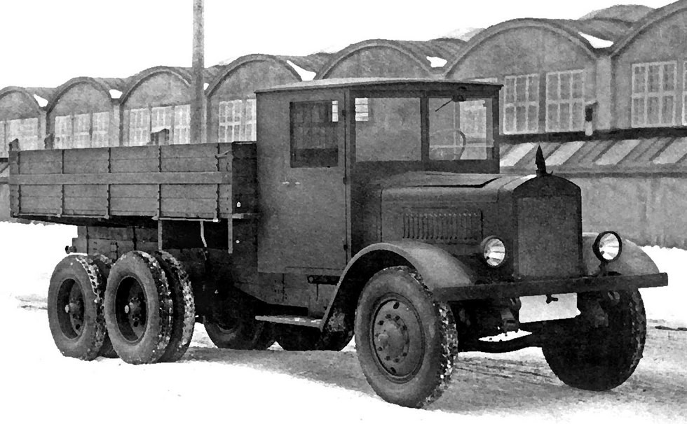 Первый советский тяжелый грузовик ЯГ-10 