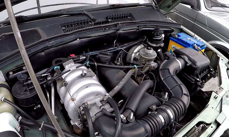Двигатель 2123