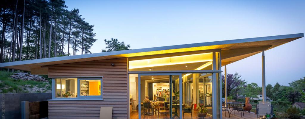 проект дома с плоской крышей преимущества
